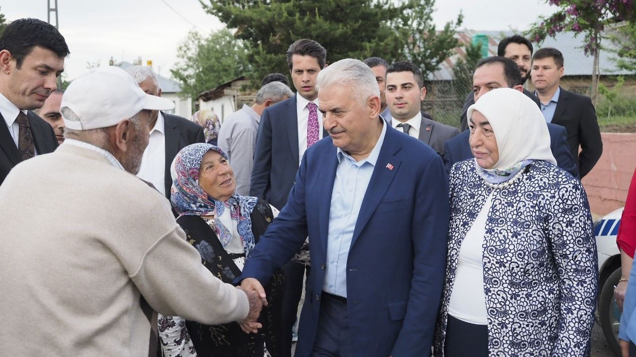 Binali Yıldırım baba ocağında