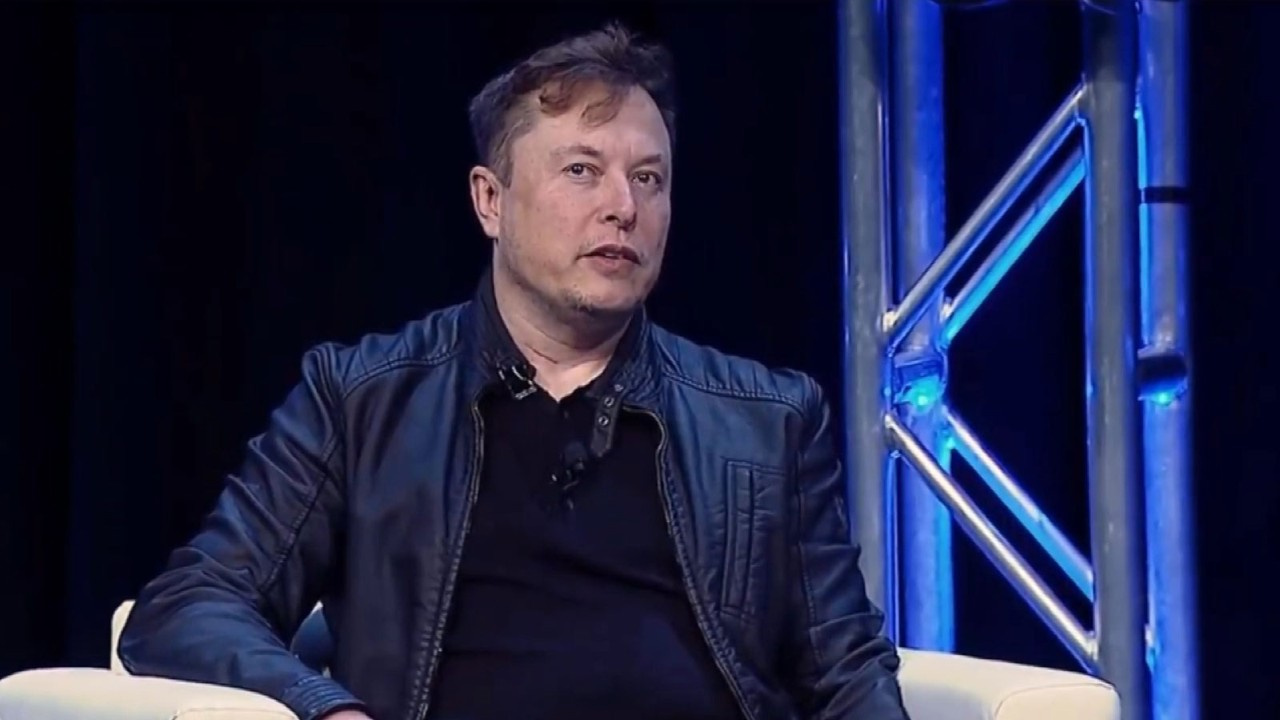 WhatsApp’ın kullanım şartlarını değiştirme kararına dünyanın en zengin kişisi Elon Musk tepki gösterdi.