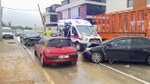 Kocaeli'de otomobiller kafa kafaya çarpıştı: 1'i çocuk 4 yaralı