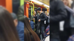 Metroda müzik gerginliği! Hasta olduğunu iddia eden vatandaş ile müzik çalan genç arasında tartışma çıktı