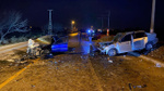 Malatya'da iki otomobil feci şekilde çarpıştı! 3 yaralı