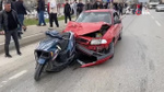 Bursa'da korkutan kaza! Otomobil motosiklete çarptı: 3 yaralı!