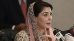 Pakistan'ın ilk kadın eyalet başbakanı oldu