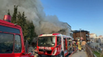 Beyoğlu'nun tarihi mahallesinde yangın