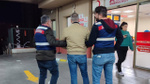 İzmir merkezli FETÖ operasyonunda 5 kişi gözaltına alındı!