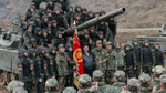 Kuzey Kore lideri Kim, tankçı birliğini ziyaretinde tank kullandı