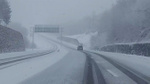 Van'da ulaşıma kar engeli! Tam 446 yerleşim yerinin yolu kar nedeniyle kapandı... Çatak yolunun iki noktasına çığ düştü