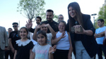 AK Parti İstanbul Milletvekili Derya Ayaydın’a yoğun ilgi! Ayaydın, vatandaşlarla sohbet ederek dondurma ikram etti