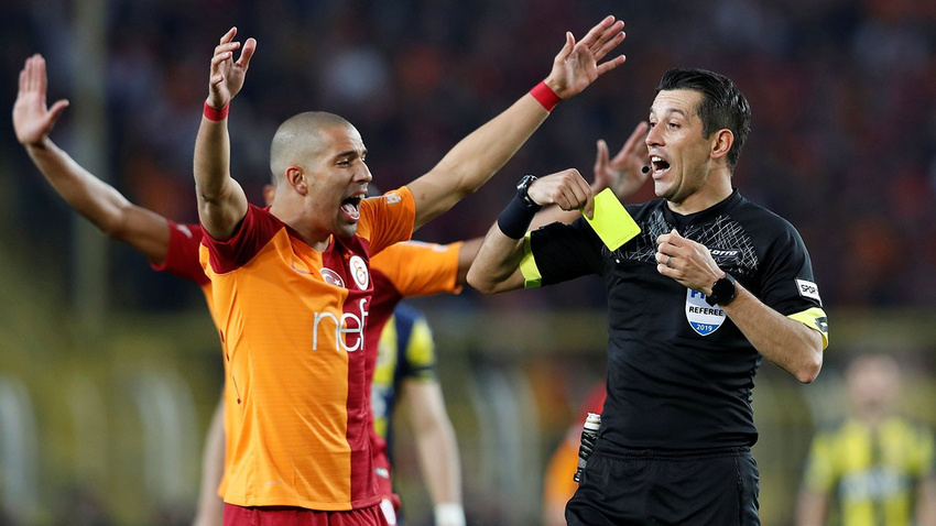 Galatasaray - Kasımpaşa maçına Ali Palabıyık atandı