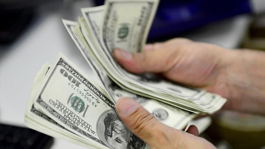 Dolar 5,83 TL'ye yükseldi, gram altın 248 TL