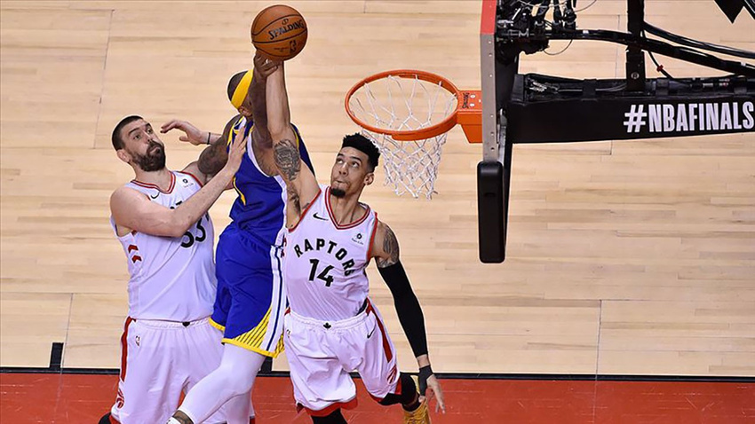 Warriors, Kevin Durant'ın sakatlanmasına rağmen pes etmedi!