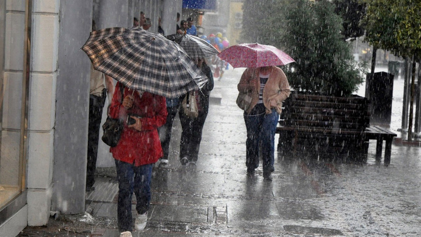 Meteorolojiden sağanak uyarısı: Bugün öğle saatlerine dikkat!