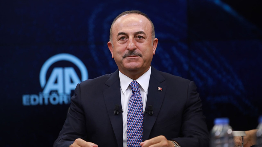 Dışişleri Bakanı Çavuşoğlu'ndan önemli açıklamalar