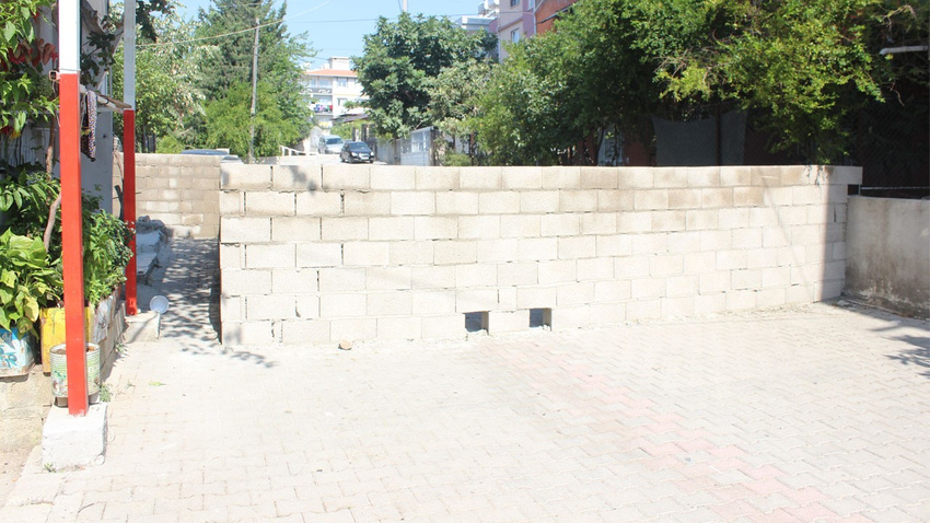 30 yıllık sokağa duvar ördü!.. İşte gerekçesi!