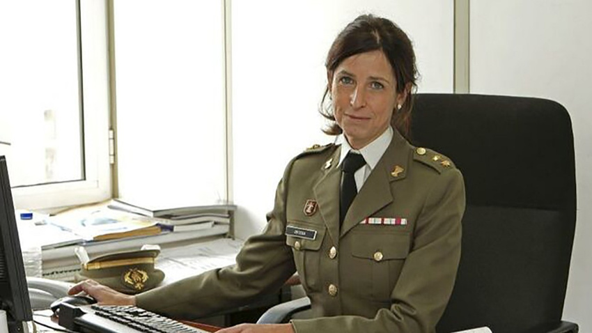 İspanya tarihinin ilk kadın generali