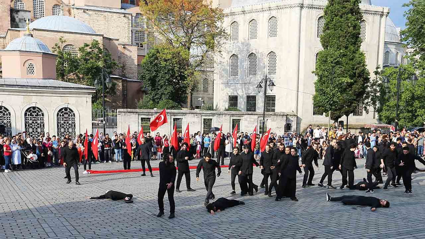 Londra ve İstanbul'da nefes kesen kareografi