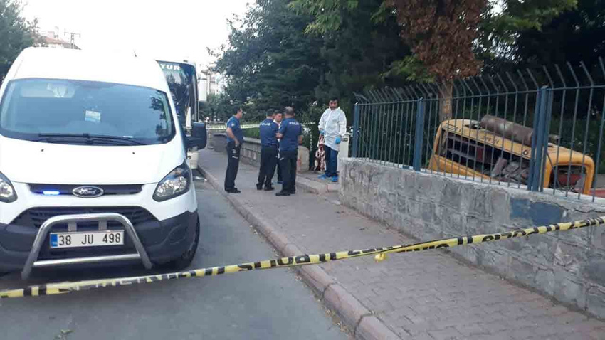 Sokak ortasında kanlı infaz! Kurşun yağdırdı