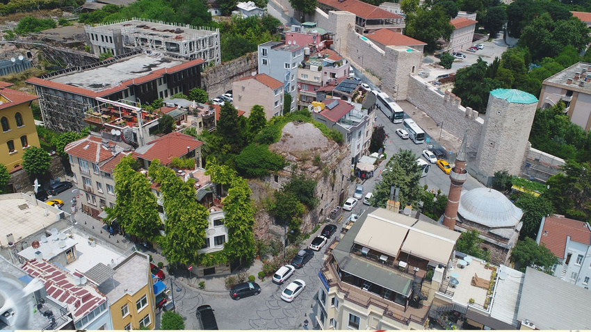 550 yıllık hamam satılığa çıkarıldı