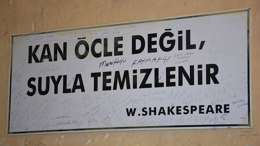 Sinop Cezaevi duvarında 'tarihi hata'