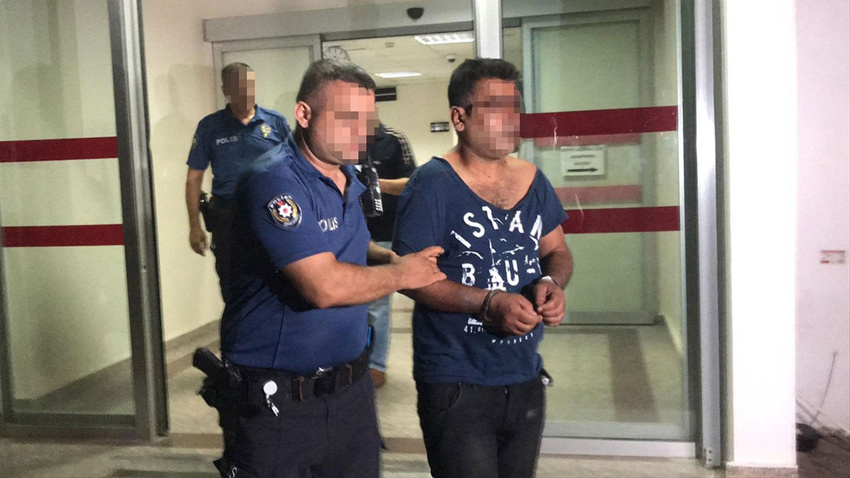 Adana'da mahalleyi ayağa kaldıran iddia!.. Polis vatandaşın elinden zor aldı!