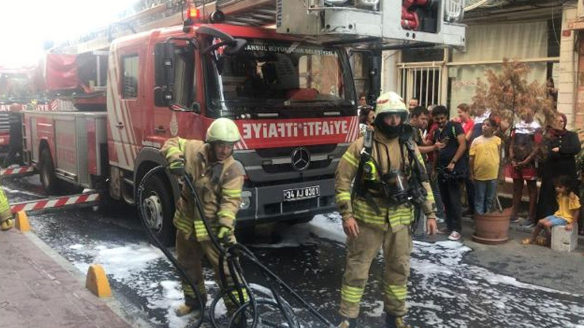 Fatih’te otel yangını