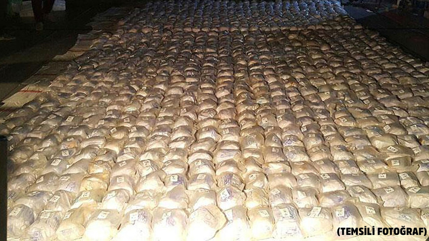 Limanda ele geçirildi!.. 1 ton 66 kg!.. Piyasa değeri 462 milyon TL!