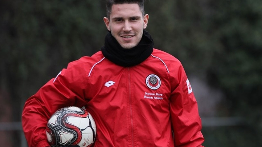 Mert Çetin, Roma'ya transfer oldu