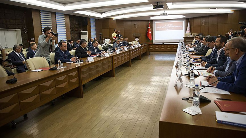 Memurların zam pazarlığında üçüncü toplantı yapılıyor