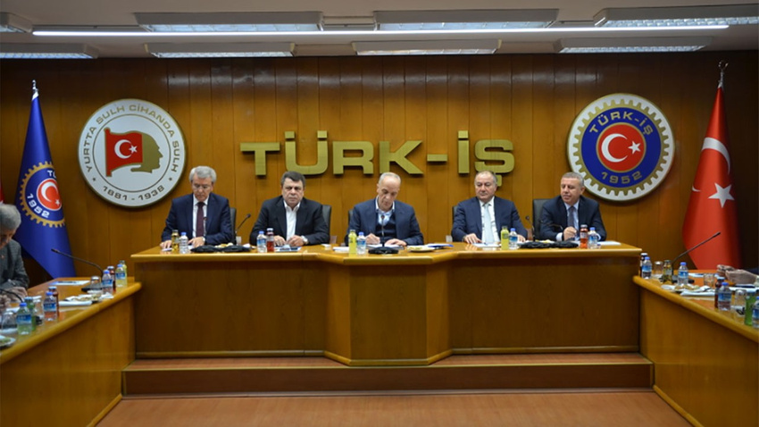 TÜRK-İŞ'ten 'işçiyi sattı' eleştirilerine yanıt!