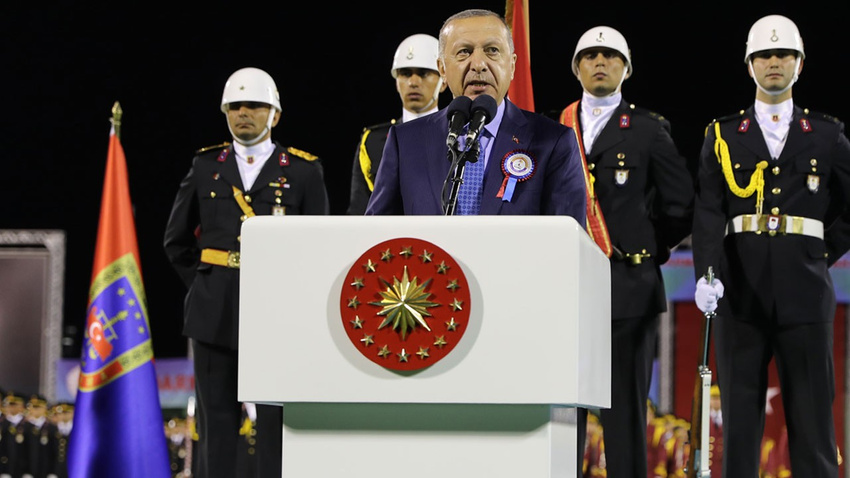 Erdoğan: Milletin parasını Kandil'e gönderenlere seyirci kalmayacağız
