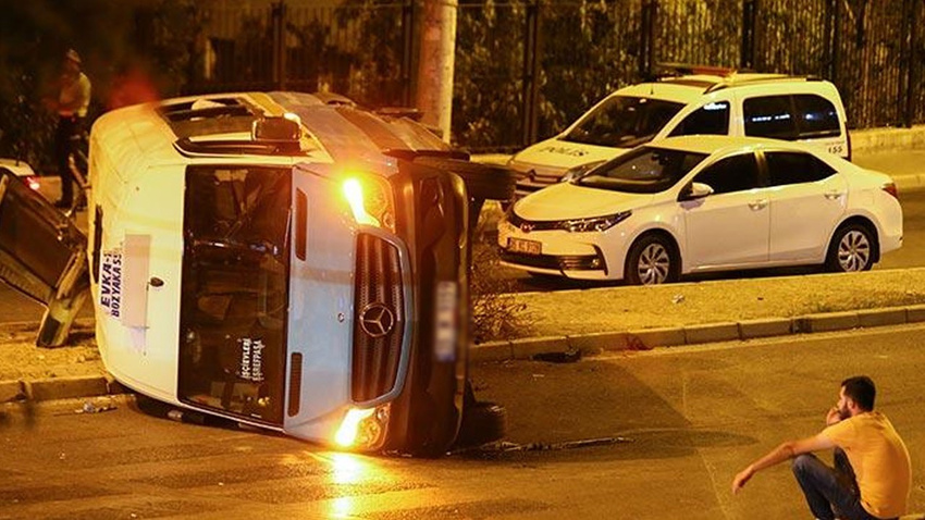 Korkunç kaza! Otomobil metrelerce aşağıya uçtu