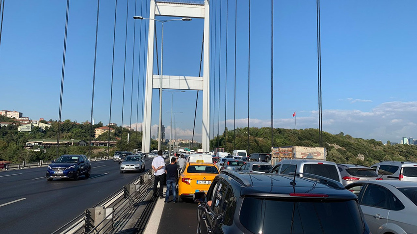 FSM'de polis operasyonu! Trafik durdu
