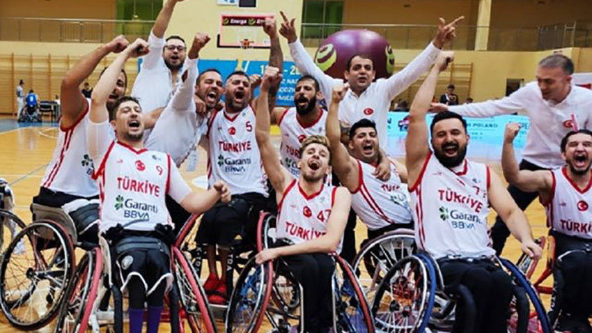 Tekerlekli sandalye basketbolunda A Milliler Avrupa üçüncüsü oldu