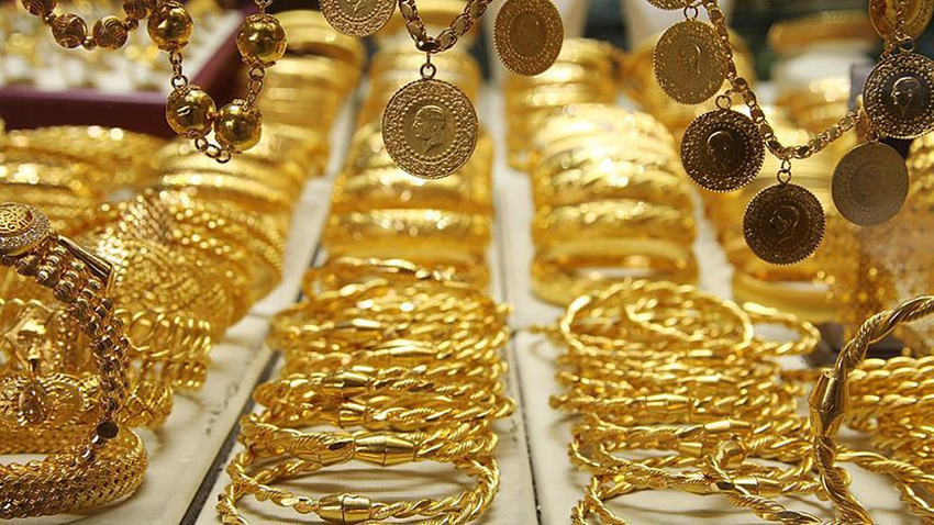 Gram altın 279 liradan günü tamamladı