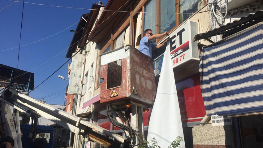 Sosyal medyada büyük tepki çekmişti, bu sabah söküldü