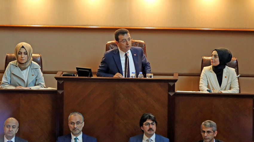 İBB Meclisi mahkemelik oldu