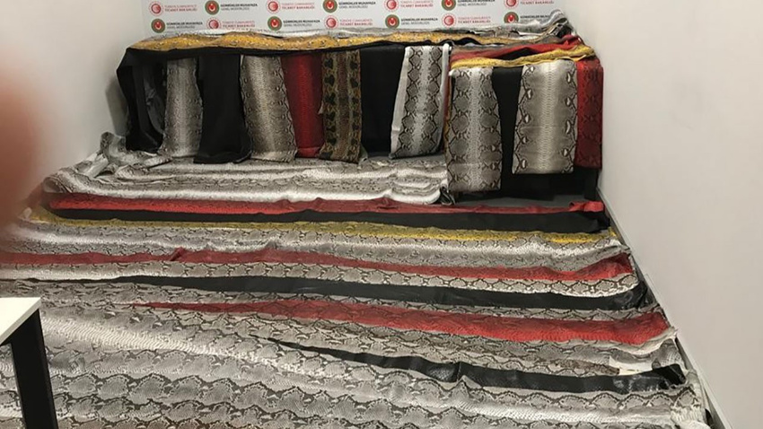 İstanbul Havalimanı’nda 355 metre işlenmiş yılan derisi yakalandı