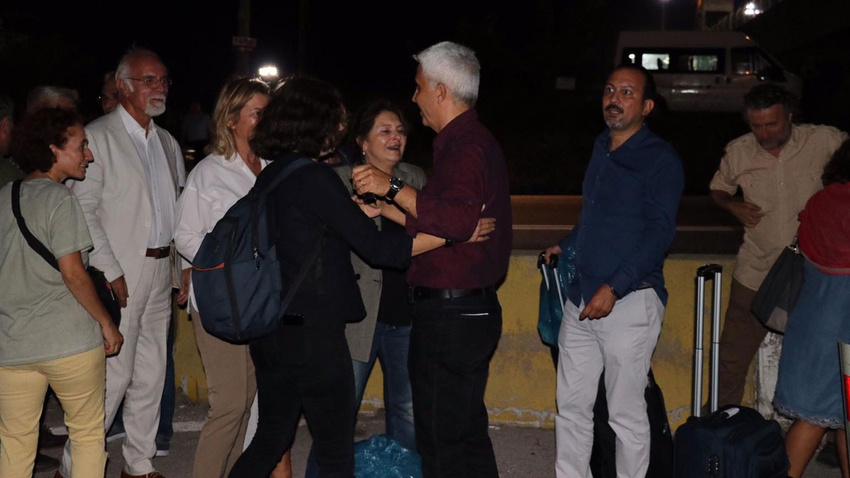 Cumhuriyet Gazetesi çalışanlarına tahliye