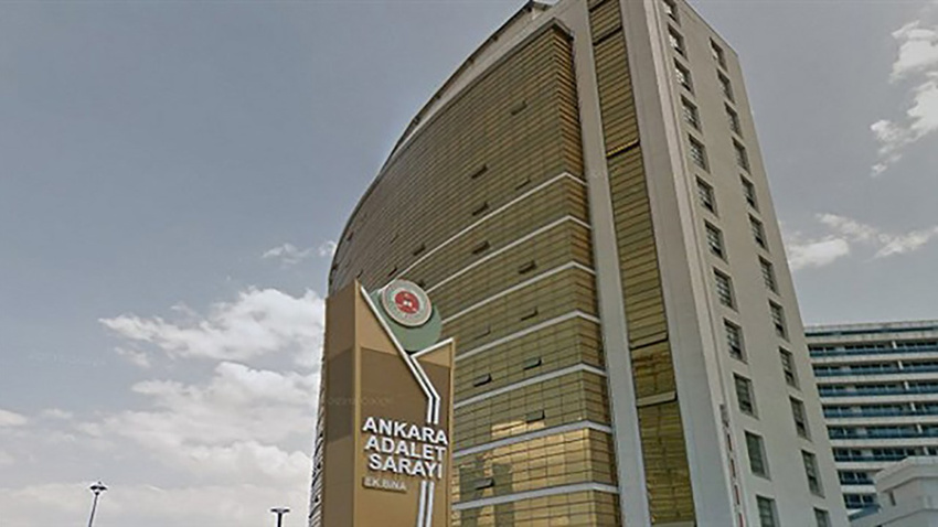 İş ve ticaret mahkemelerinin arşivinde yangın çıktı