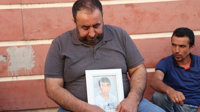 "Oğlumu almadan buradan gitmem"