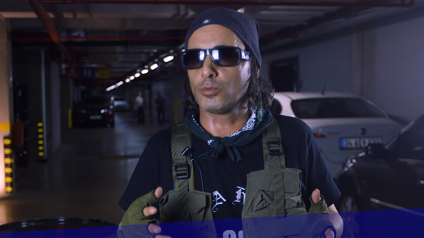 Killa Hakan'ın üzerindeki hücum yeleği mi? Açıkladı