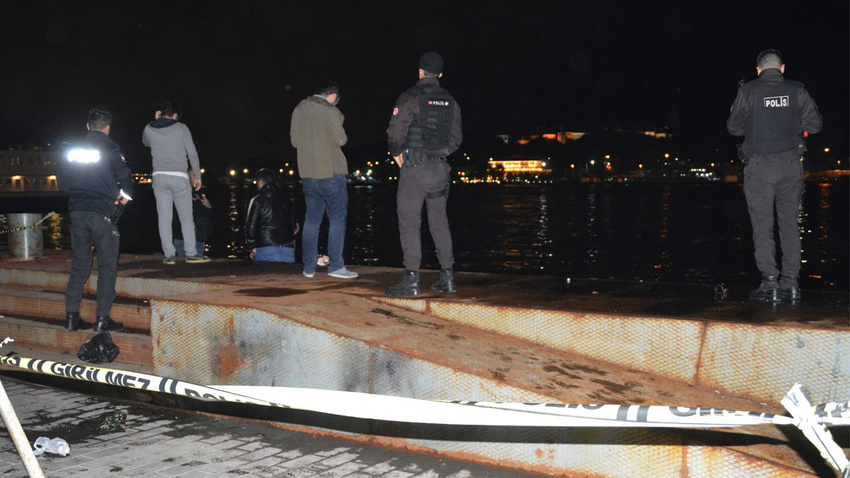 İstanbul'da korkunç olay!.. Arkadaşının boğazını şişeyle kesti!