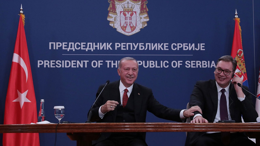 Vucic: Türkiye'ye ders verecek değiliz