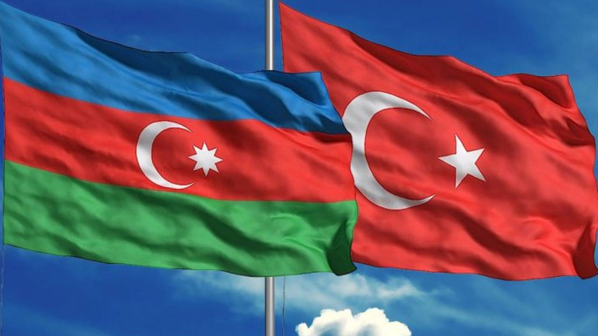 Azerbaycan'dan Barış Pınarı Harekatı'a destek