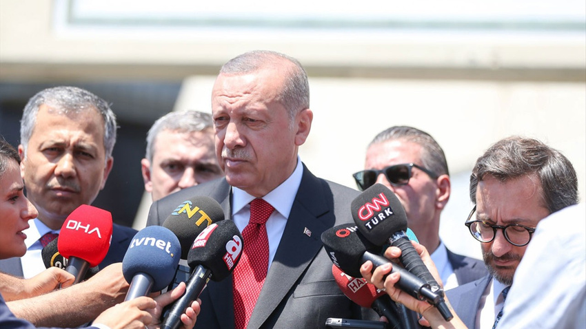Cuma namazı çıkışı Erdoğan'dan önemli açıklamalar