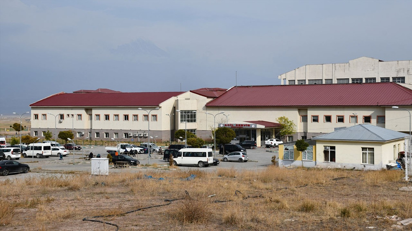 Ağrı'da zırhlı araca roketatarlı saldırı