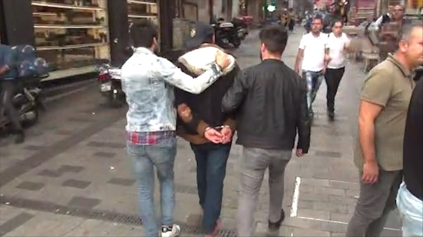Beyoğlu'nda şüpheli çanta alarmı!
