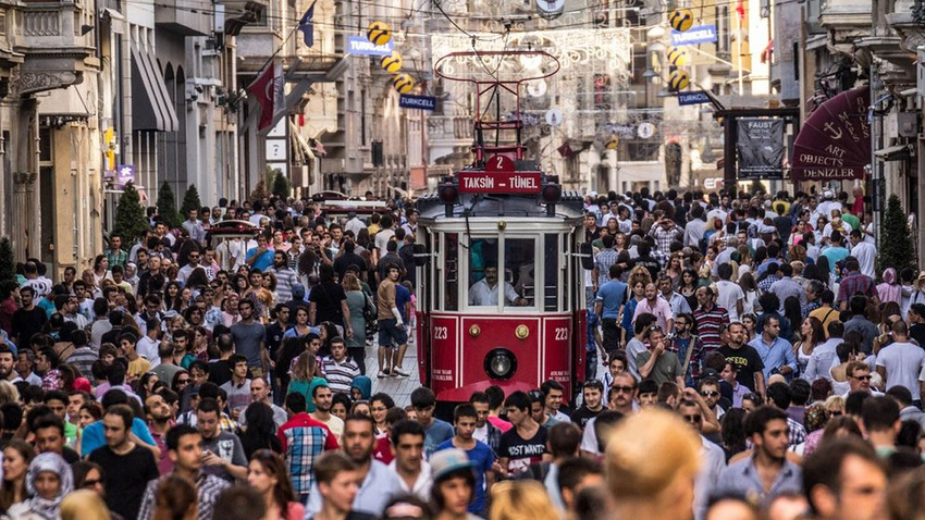 En fazla turist Almanya'dan geldi