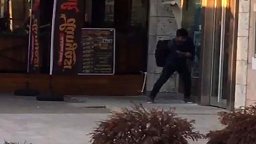 Çekiçle banka soymaya kalktı!
