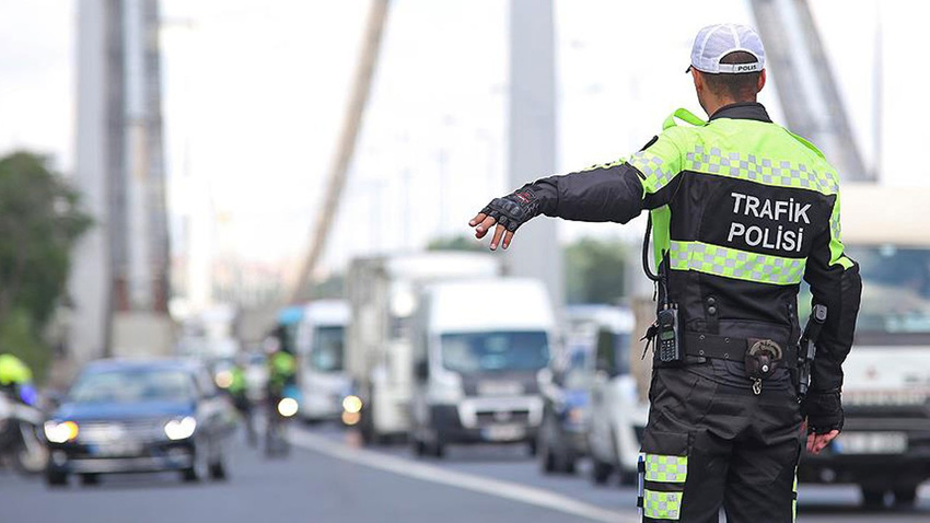 Milyonlarca sürücüyü ilgilendiriyor!.. İşte yeni yılda trafik cezalarına gelecek zamlar!